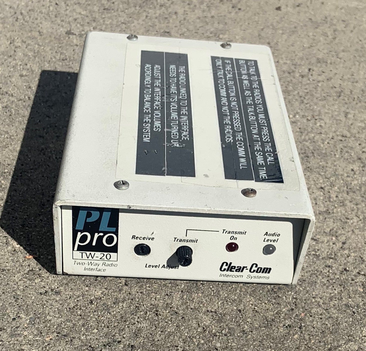 Clear-Com TW-20: Effortless Intercom to Walkie Talkie Connectivity