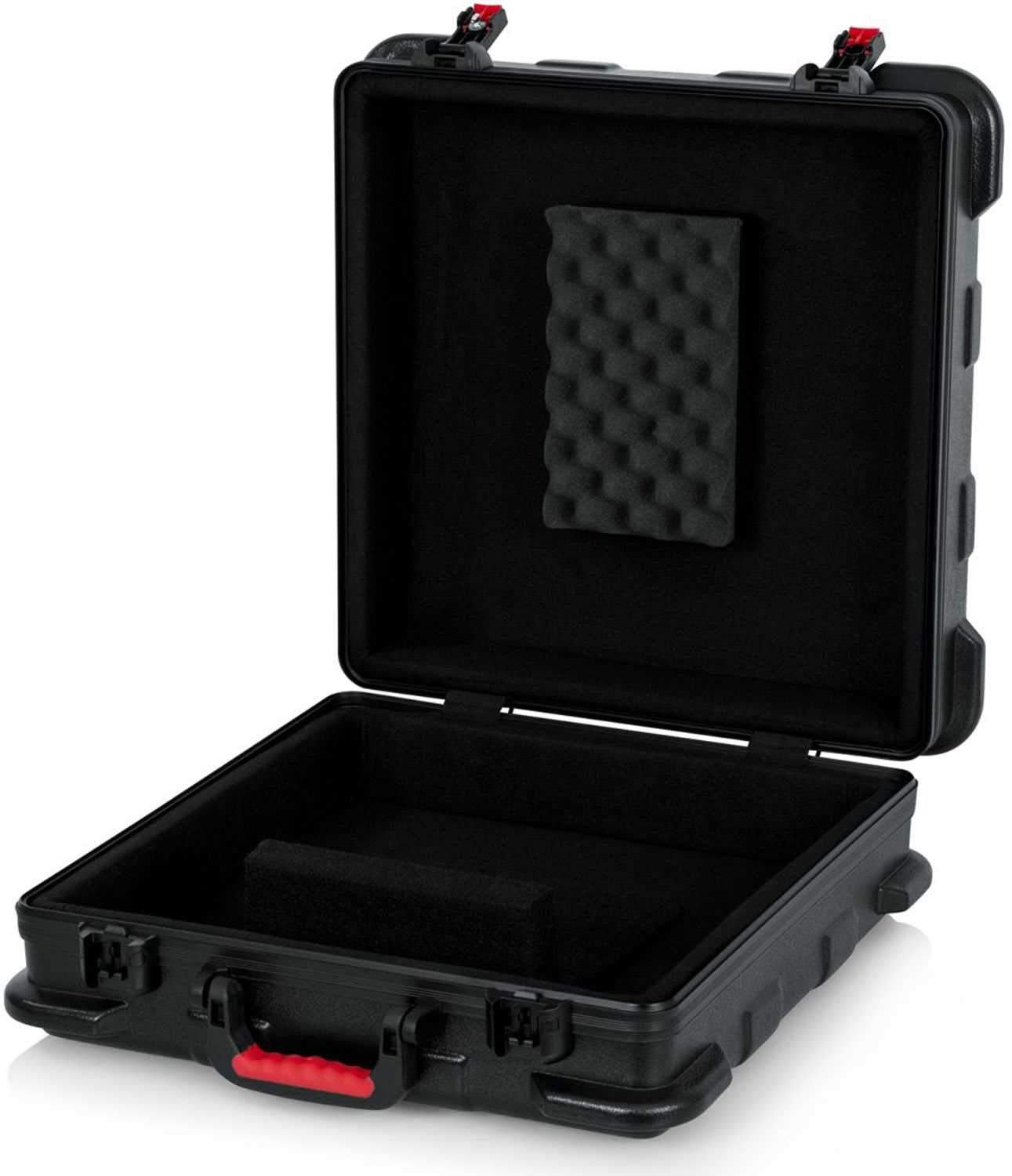 Gator Ultra-Secure 18x18x6in Molded Mixer Case for Effortless Transport