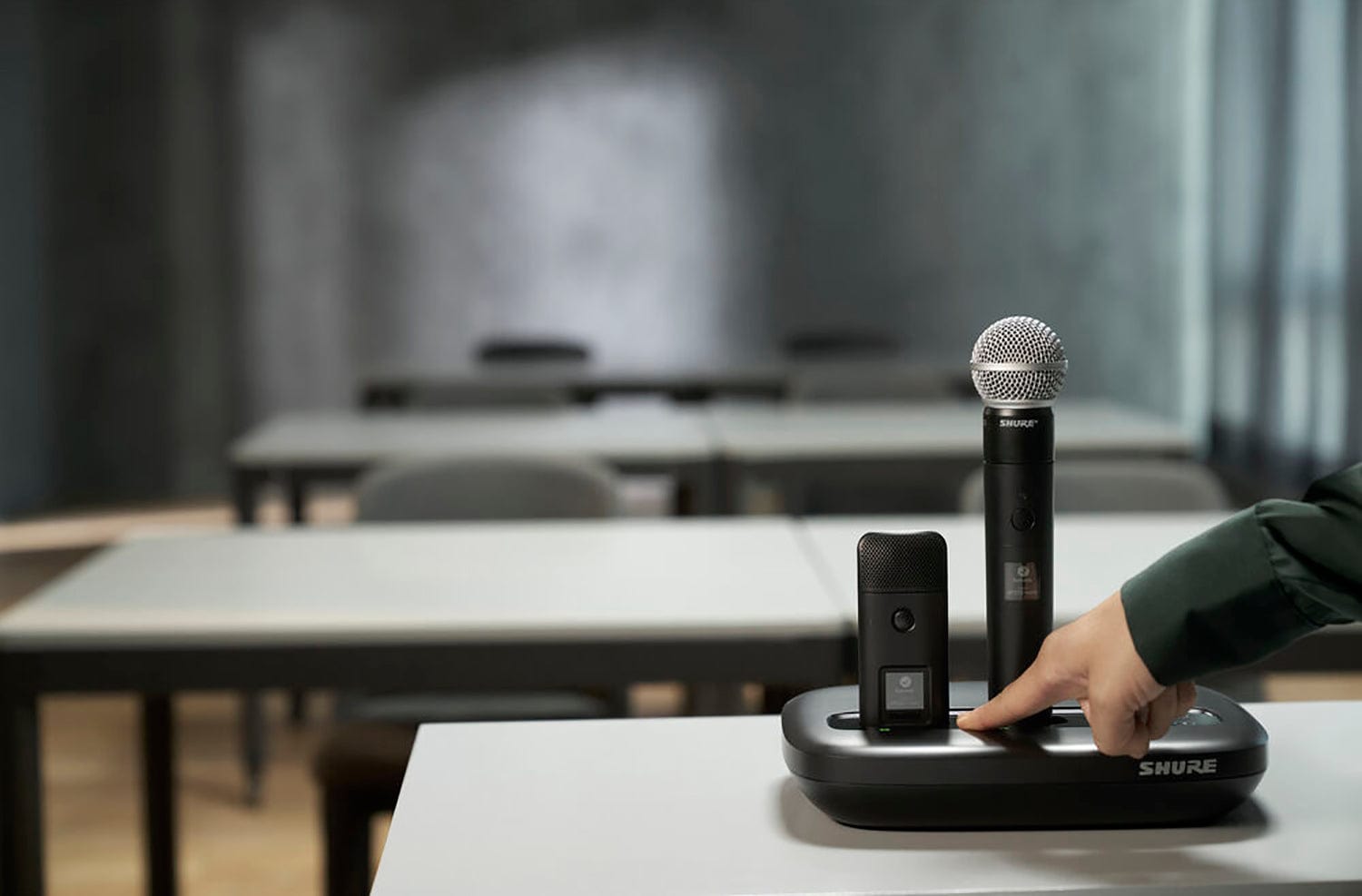 Shure MXW6X/C=-Z10 Cardioid Boundary Microphone Transmitter for Microflex Systems - Sleek & Reliable